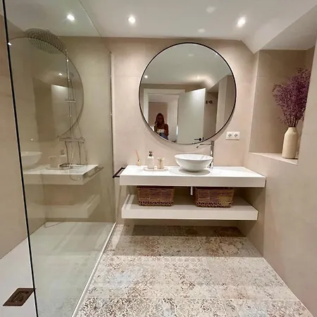 Luxury Campomanes Appartement